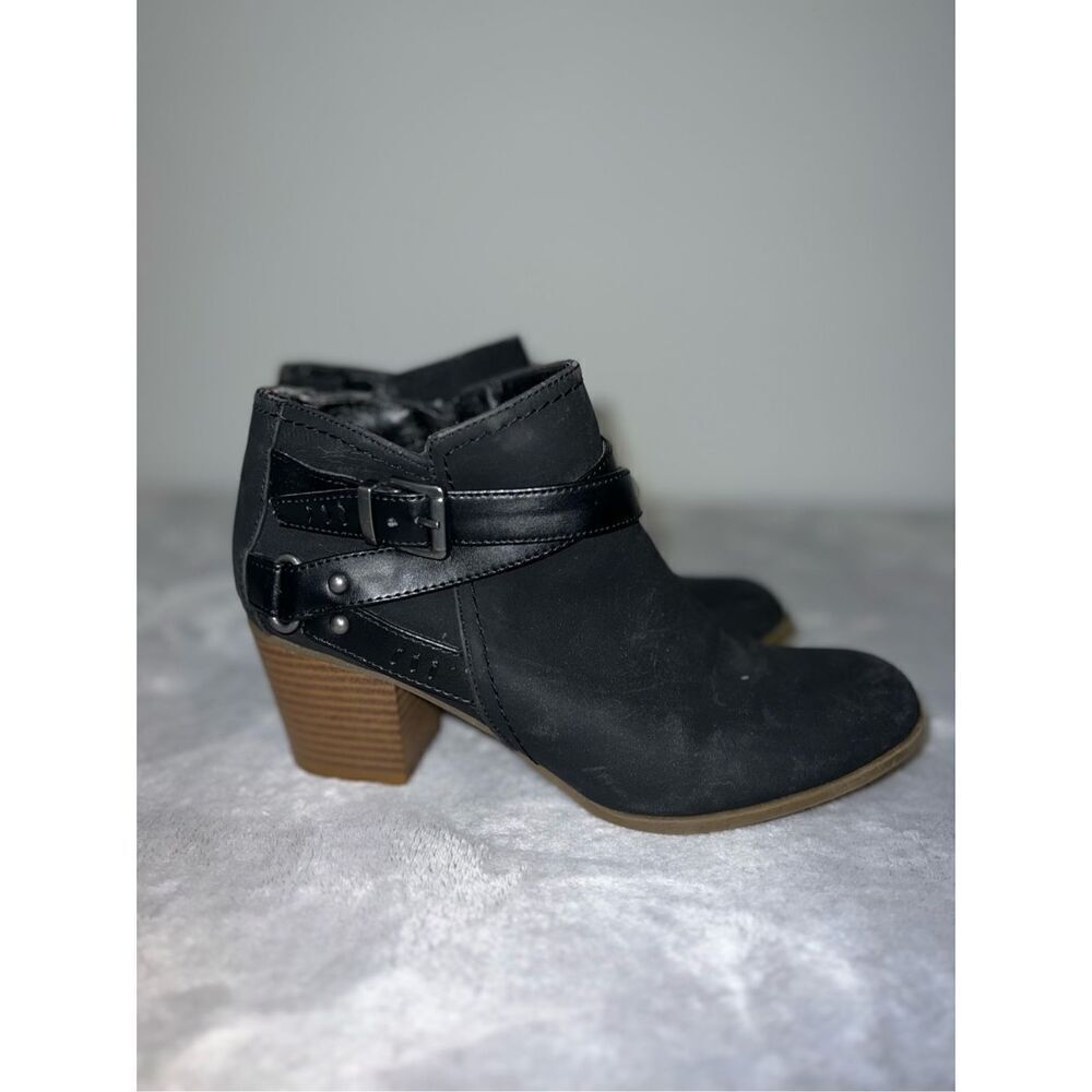 Women’s Zip Up Cowboy Faux Leather Black Heeled Ankle Bootie 8